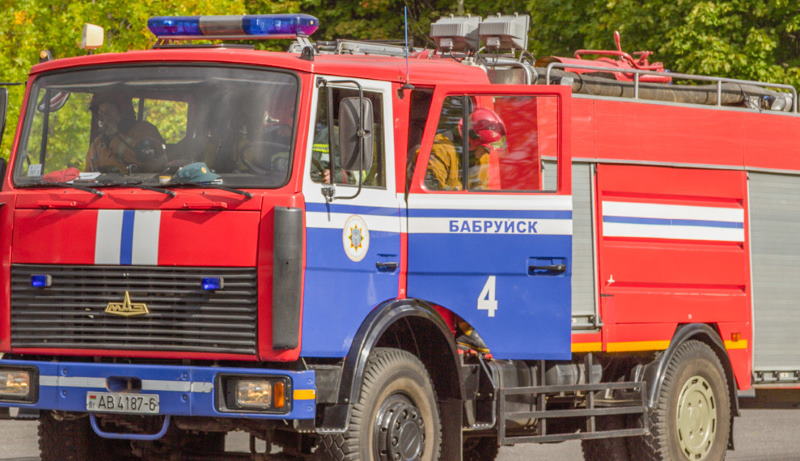 3 человека погибли на пожаре ночью в Бобруйске